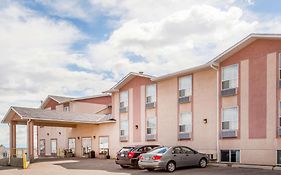 Super 8 By Wyndham Pincher Creek Ab